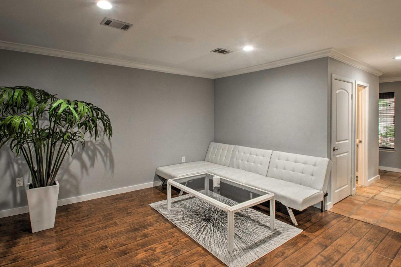 2-Story Pensacola Home With Game Room And Private Yard Kültér fotó