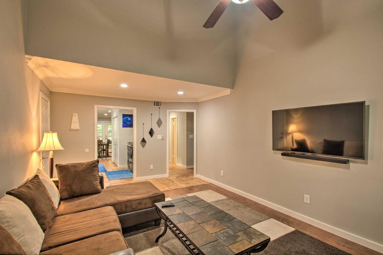 2-Story Pensacola Home With Game Room And Private Yard Kültér fotó