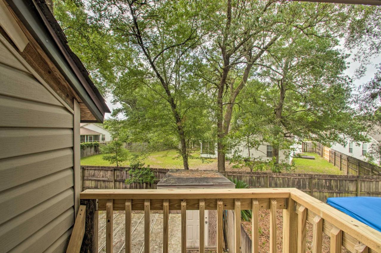 2-Story Pensacola Home With Game Room And Private Yard Kültér fotó