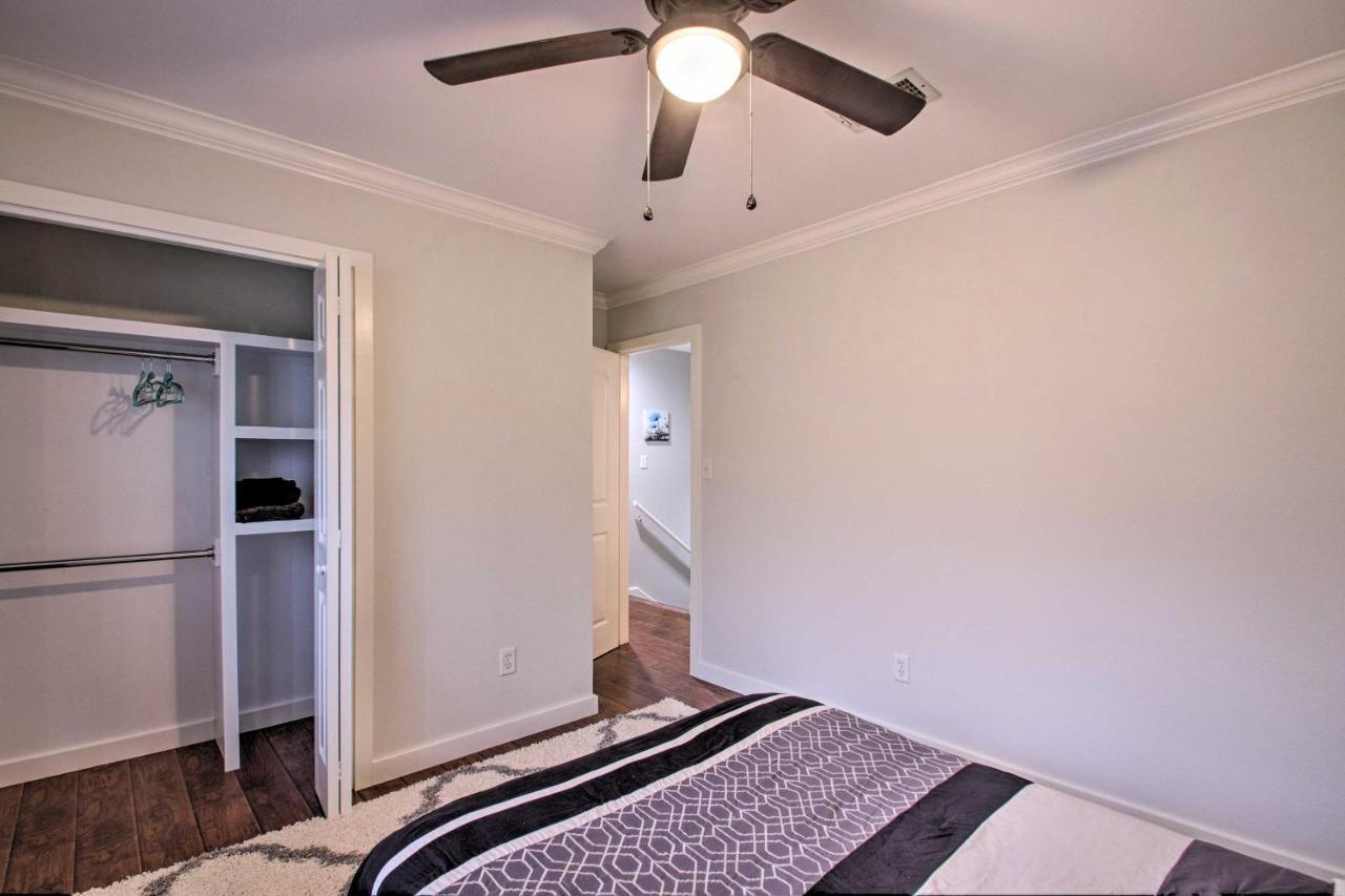 2-Story Pensacola Home With Game Room And Private Yard Kültér fotó