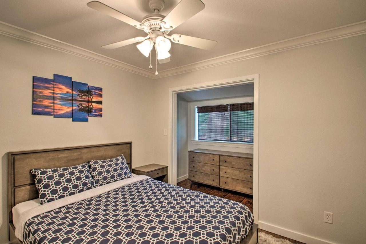 2-Story Pensacola Home With Game Room And Private Yard Kültér fotó