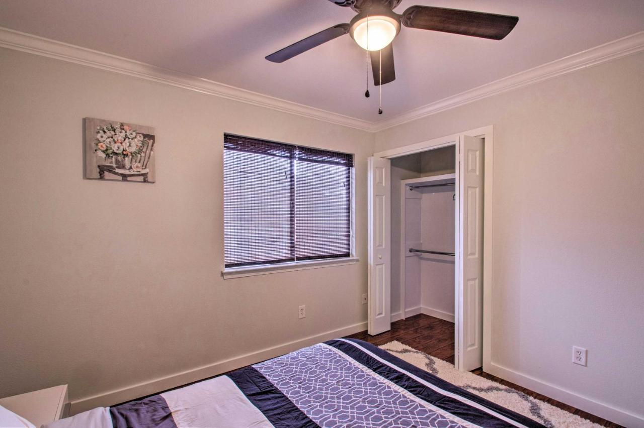 2-Story Pensacola Home With Game Room And Private Yard Kültér fotó